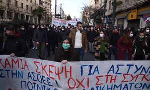 Πορεία διαμαρτυρίας φοιτητών της ΑΣΟΕΕ προς το Σύνταγμα - Κλειστή η Πατησίων
