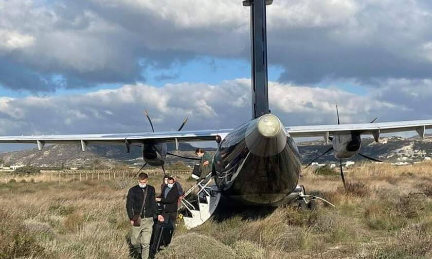Μήλος: Εικόνες του αεροπλάνου που βγήκε εκτός διαδρόμου - Σώοι οι επιβάτες, τι ανακοίνωσε η εταιρεία