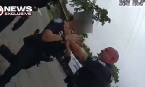 Αστυνομικός στη Φλόριντα αρπάζει από τον λαιμό την συνάδελφό του (video)