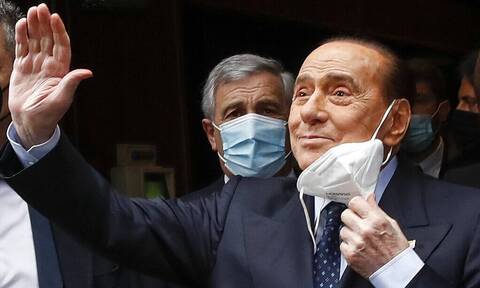 Ιταλία: Θρίλερ με την υποψηφιότητα Μπερλουσκόνι - Φήμες πώς αποσύρθηκε