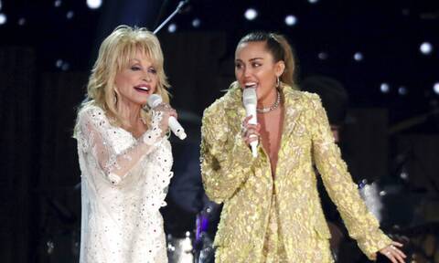 Το μάθημα που έδωσε η Dolly Parton στη Miley Cyrus και το post στο Instagram