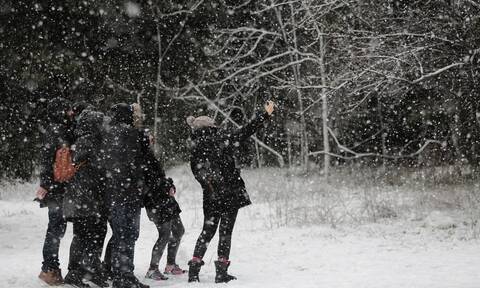 Κακοκαιρία Ελπίδα: Πάμε για ιστορικές χιονοπτώσεις - Πού και πότε θα το στρώσει στην Αττική