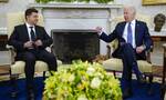 Ουκρανία: Ο πρόεδρος Ζελένσκι ευχαρίστησε τις ΗΠΑ για την «άνευ προηγουμένου» βοήθεια