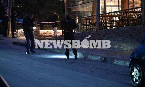 Ρεπορτάζ Newsbomb.gr: Οι πρώτες εικόνες από τους πυροβολισμούς σε φούρνο στη Βούλα