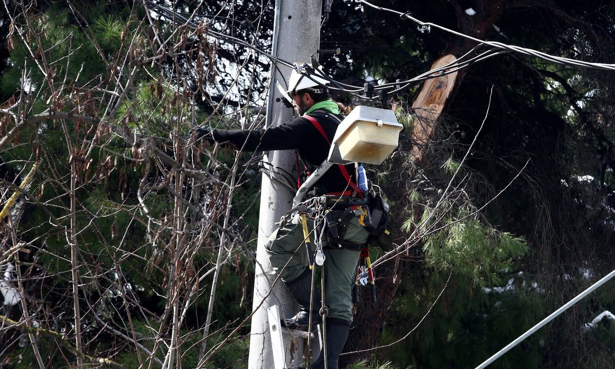 Κραυγή απόγνωσης στο Newsbomb.gr: Δύο μέρες χωρίς ρεύμα στην Παιανία – 3.000 σπίτια χωρίς ηλεκτρικό