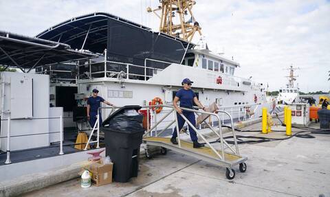 ΗΠΑ: Ένας νεκρός και 38 αγνοούμενοι από ανατροπή σκάφους στη Φλόριντα