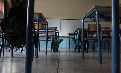 Κορονοϊός: Σύλληψη και παραπομπή σε δίκη γονέων που δεν έστελναν το παιδί τους στο σχολείο στη Ρόδο