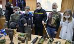 Ουκρανία: Μαθήματα για όπλα και εκρηκτικά σε μαθητές υπό την απειλή εισβολής από τη Ρωσία