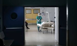 Καπραβέλος στο Newsbomb.gr: Οι θάνατοι αφορούν περιστατικά του Δεκέμβρη –Τι συμβαίνει με την Όμικρον