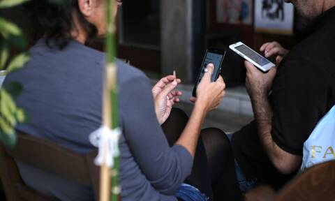Θεσσαλονίκη: Άρπαζε κινητά τηλέφωνα, πλησιάζοντας τα θύματά του με πρόσχημα την πώληση εικόνων αγίων