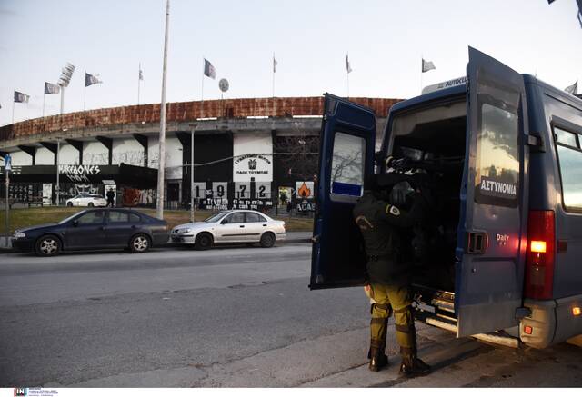 Έφοδος σε συνδέσμους