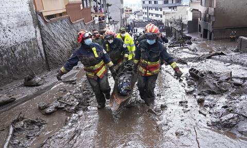 Ισημερινός: Τουλάχιστον 27 νεκροί και 53 τραυματίες από τις πλημμύρες