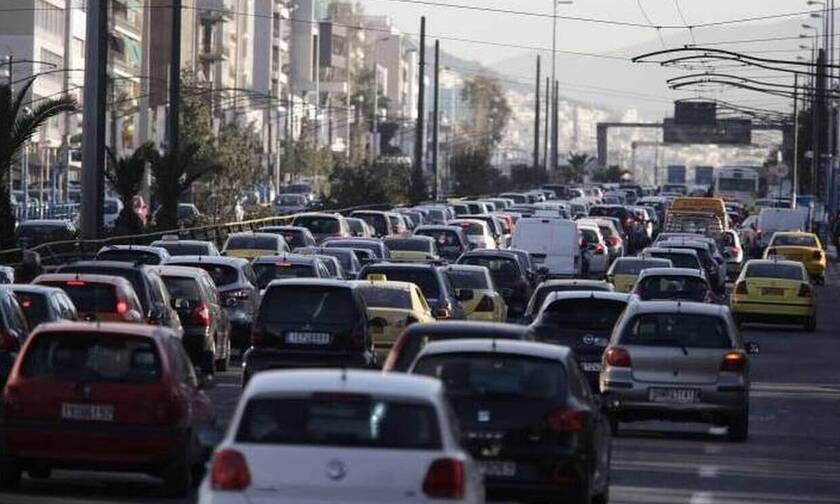 «Χαράτσι» έως και 3.000 ευρώ στους ιδιοκτήτες εισαγόμενων μεταχειρισμένων αυτοκινήτων
