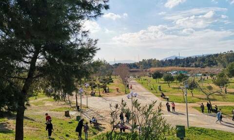 Κυριακάτικη βόλτα στο Hyde Park της Αθήνας στο Μητροπολιτικό πάρκο Τρίτση