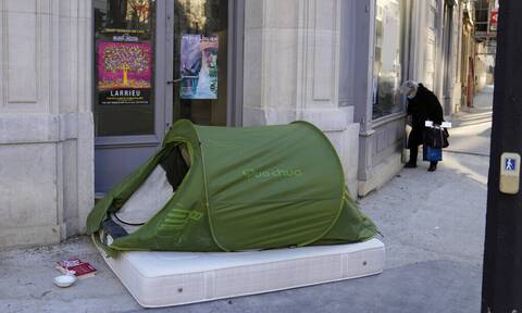 Μάστιγα τα άστεγα παιδιά στη Γαλλία - Υπολογίζονται σε τουλάχιστον 50.000
