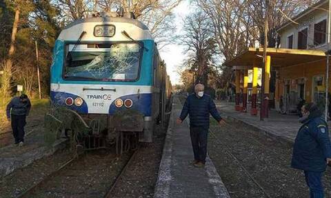 Τρένο συγκρούστηκε με δέντρο: Γιατί δεν μας κάνει εντύπωση πλέον;