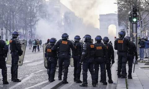 Γαλλία - «Κομβόι της Ελευθερίας»:  Σχεδόν 100 προσαγωγές - Υπό αστυνομική επιτήρηση το Παρίσι
