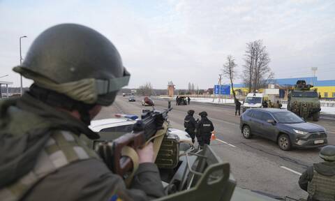 Ουκρανία: Ο στρατός διαψεύδει ότι ξεκίνησαν στρατιωτικές επιχειρήσεις στο Ντονμπάς