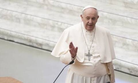 Πάπας Φραγκίσκος: Το πρώτο μήνυμά του για την Ουκρανία - «Φέρω μεγάλο πόνο στην καρδιά»