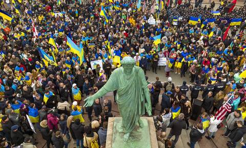 Ουκρανός δημοσιογράφος στο Newsbomb.gr: Ο κόσμος είναι προετοιμασμένος να υπερασπιστεί την πατρίδα