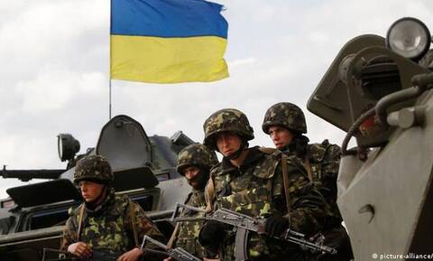 Πόλεμος Ουκρανία: Γενική επιστράτευση ανακοίνωσε ο Ζελένσκι