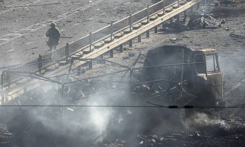 Πόλεμος στην Ουκρανία: Τα συγκλονιστικά βίντεο που αποτυπώνουν τον όλεθρο από τις συγκρούσεις