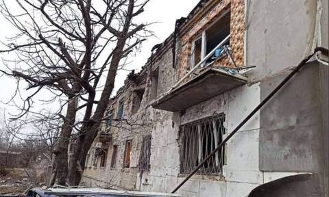 Πόλεμος στην Ουκρανία: Μεταφέρεται σε άλλο κτήριο το Γενικό Προξενείο της Μαριούπολης