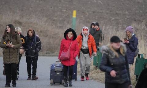 Πόλεμος στην Ουκρανία: Η Βαρσοβία καλεί τους Πολωνούς να φύγουν από τη Ρωσία και τη Λευκορωσία