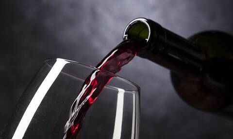 Αμερικανική έρευνα: Μικρότερος ο κίνδυνος διαβήτη για όσους πίνουν κρασί με το φαγητό τους