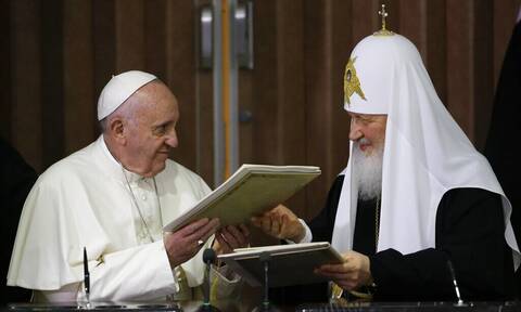 Πάπας Φραγκίσκος σε πατριάρχη Κύριλλο: «Ο πόλεμος είναι πάντα άδικος»
