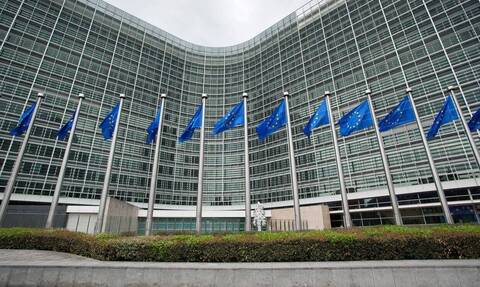 Αλλαγές στους κανόνες κρατικών ενισχύσεων για τις προβληματικές τράπεζες εξετάζει η ΕΕ