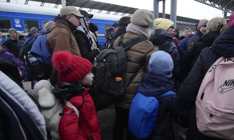 Πόλεμος στην Ουκρανία: Σχεδόν 8.000 πρόσφυγες έφτασαν στην Ελβετία
