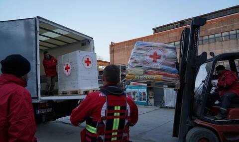 Το κονβόι του Ελληνικού Ερυθρού Σταυρού έφτασε στην Ουκρανία