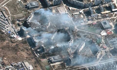 Ουκρανία: Νέα δορυφορικές εικόνες - Περικυκλωμένη από τανκς και στρατιωτικά οχήματα η Μαριούπολη