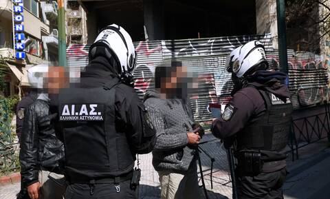 Έρευνα της ΕΛΑΣ για σκληρούς Αφγανούς: Προστασία μαγαζιών, δολοφονίες και «επικυριαρχία» στην Αθήνα