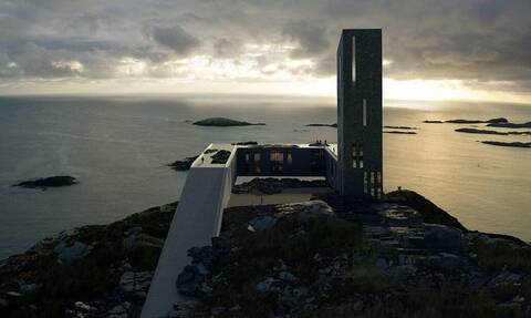 Περίπατος, στην οροφή ξενοδοχείου σε νησί της Νορβηγίας