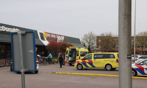 Ολλανδία: Δύο νεκροί από πυροβολισμούς μέσα σε εστιατόριο McDonald’s            