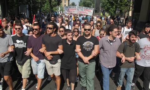 24ωρη απεργία ΓΣΕΕ - ΑΔΕΔΥ την Τετάρτη - Πού θα γίνουν οι συγκεντρώσεις