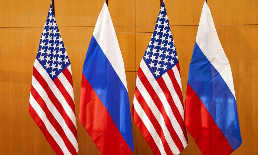 Οι ΗΠΑ πιέζουν τη Ρωσία - Δεν επιτρέπουν να αποπληρώνει το χρέος της σε δολάρια