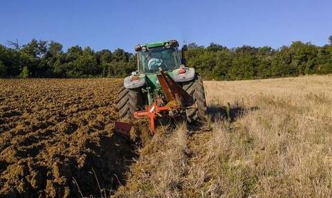 ΕΛΓΑ: Τι αλλάζει στην αποπληρωμή οφειλών 64.000 αγροτών