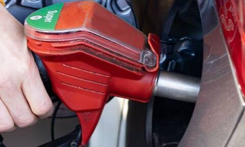 Επίδομα βενζίνης: Μέσω TaxisNet η κάρτα καυσίμων - Οι δύο επιλογές και το «μπόνους» των 5 ευρώ