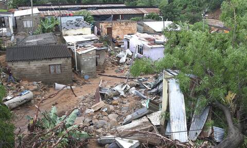 Χωρίς τέλος η τραγωδία στη Νότια Αφρική: Πάνω από 340 οι νεκροί από τις καταστροφικές πλημμύρες