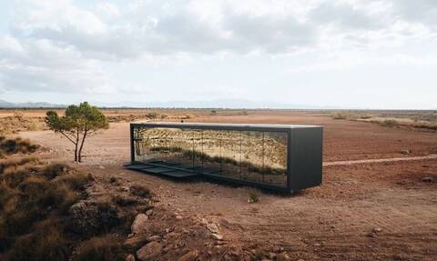 DistrictHive, ένα αύταρκες κινητό ξενοδοχείο στην έρημο Γκοράφε της Ισπανίας