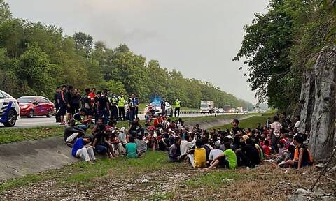 Μαλαισία: Αιματηρή εξέγερση σε κέντρο κράτησης προσφύγων - Έξι νεκροί