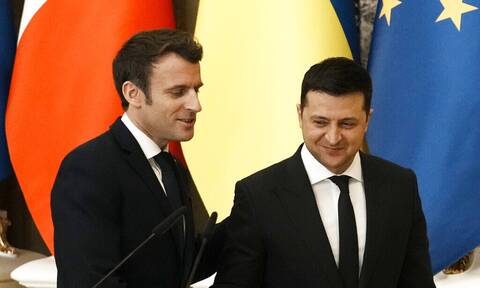 Ο Ζελένσκι συγχαίρει τον «αληθινό φίλο» της Ουκρανίας Εμανουέλ Μακρόν για την επανεκλογή του