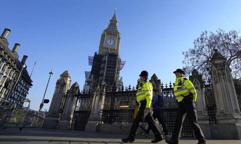Βρετανία: Ένας 20χρονος συνελήφθη ως ύποπτος για τέσσερις δολοφονίες