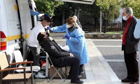 В Греции за последние сутки коронавирусом заразилось 4 727 человек