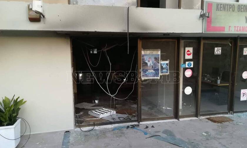 Πεύκη: Επίθεση με εμπρηστικό μηχανισμό στα γραφεία της ΝΔ 