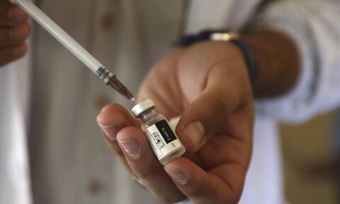 Κορονοϊός: Μπαίνει τέλος και στο εμβόλιο - Ποια χώρα σταματά τους εμβολιασμούς
