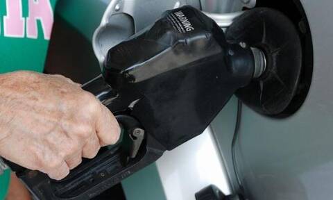 Επίδομα βενζίνης: Κάντε εδώ αίτηση στο vouchers.gov.gr - Ποιοι θα έχουν «δεύτερη ευκαιρία»